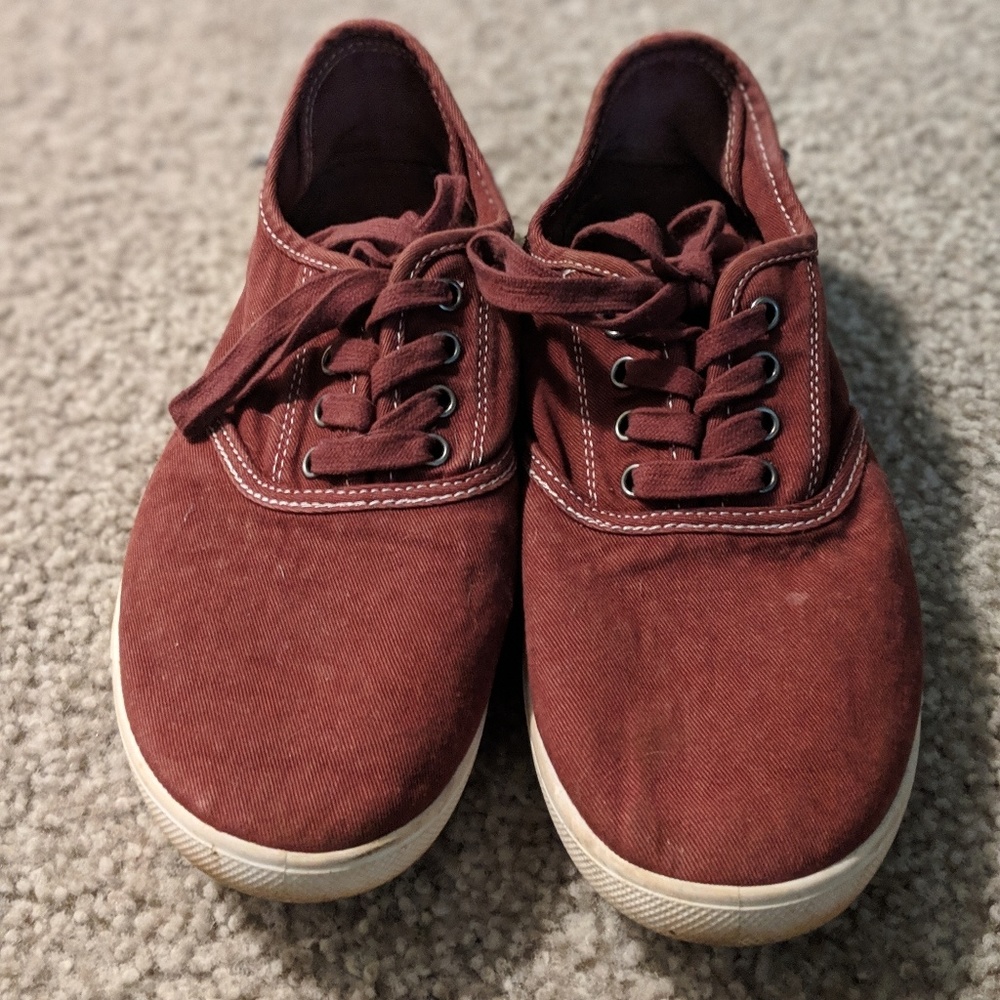 Hipster Maroon Billabong sneakers